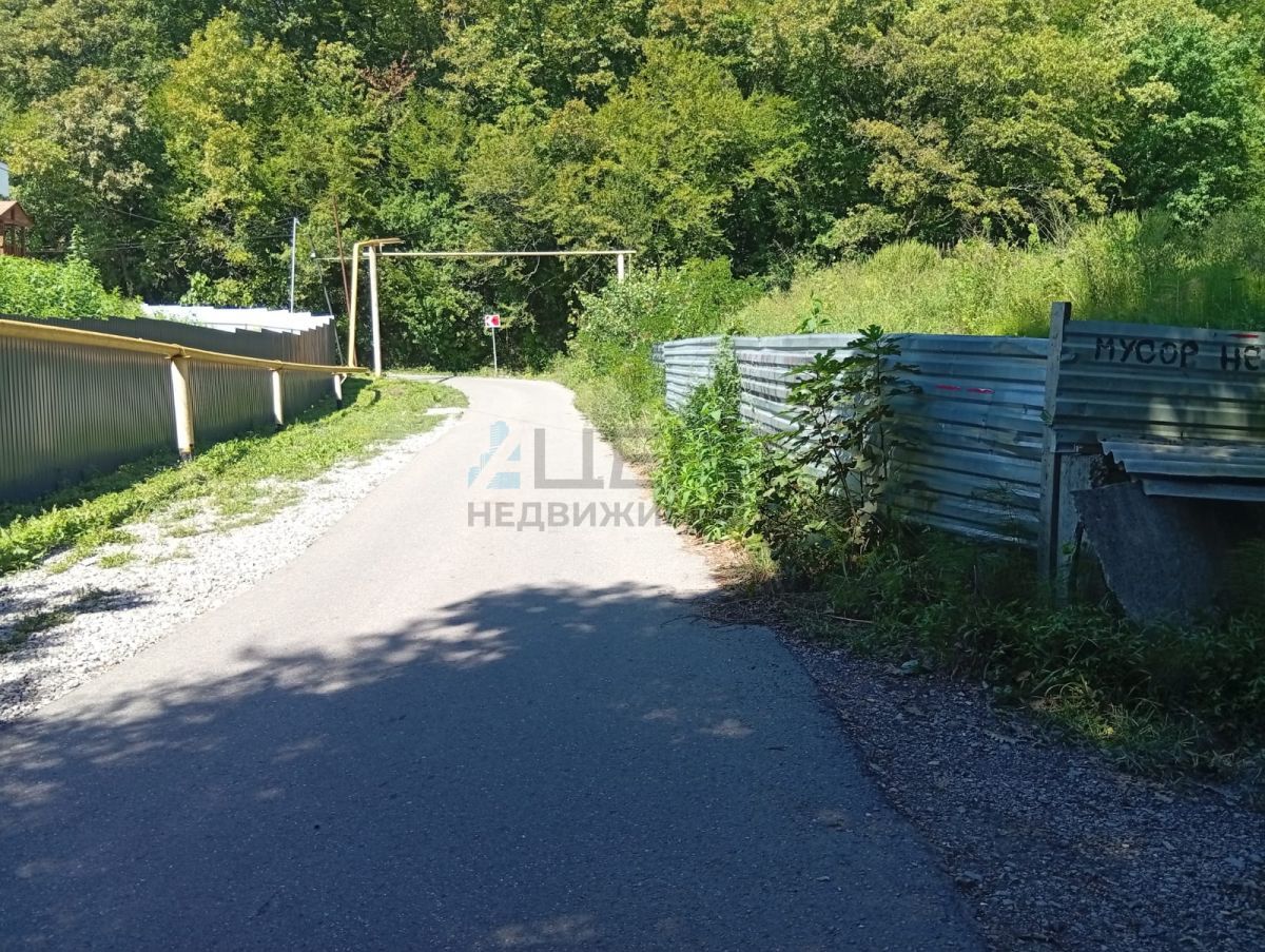 68c3b800c638f.jpg